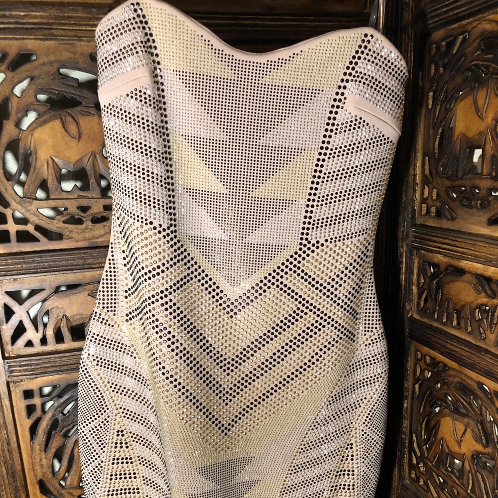 ❤️ Stand Out in this Short Party Dress! 🎉❤️